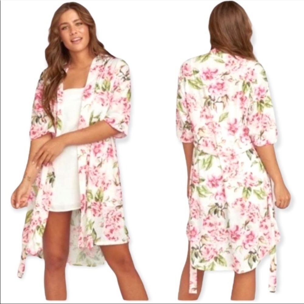 SHOW ME YOUR MUMU Floral Robe Cover U One Size
